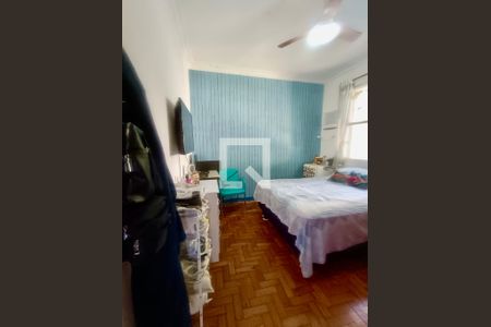 Casa à venda com 200m², 5 quartos e 3 vagas Casa à venda com 200m², 5 quartos e 3 vagasQuarto