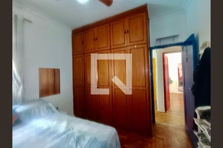 Casa à venda com 200m², 5 quartos e 3 vagas Casa à venda com 200m², 5 quartos e 3 vagasQuarto