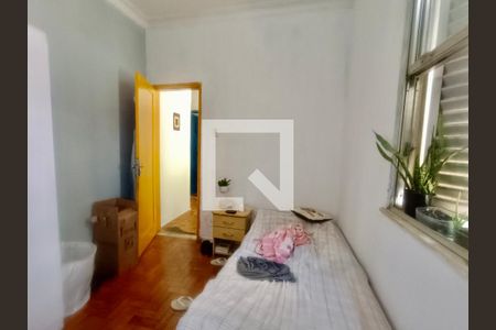 Casa à venda com 200m², 5 quartos e 3 vagas Casa à venda com 200m², 5 quartos e 3 vagasQuarto