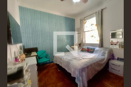 Casa à venda com 200m², 5 quartos e 3 vagas Casa à venda com 200m², 5 quartos e 3 vagasQuarto