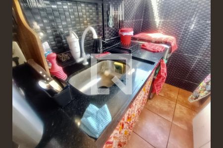 Casa à venda com 200m², 5 quartos e 3 vagas Casa à venda com 200m², 5 quartos e 3 vagasCozinha