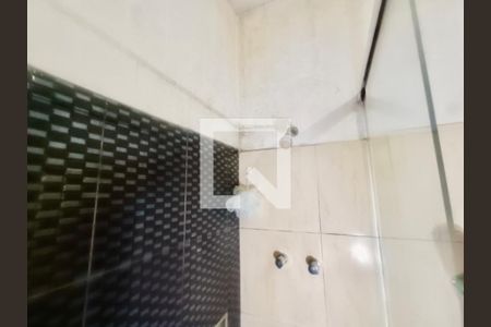 Casa à venda com 200m², 5 quartos e 3 vagas Casa à venda com 200m², 5 quartos e 3 vagasBanheiro social