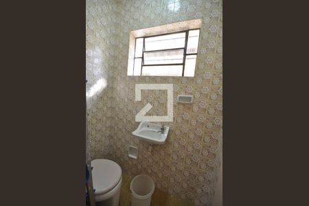 Casa à venda com 170m², 3 quartos e 2 vagasBanheiro de serviço