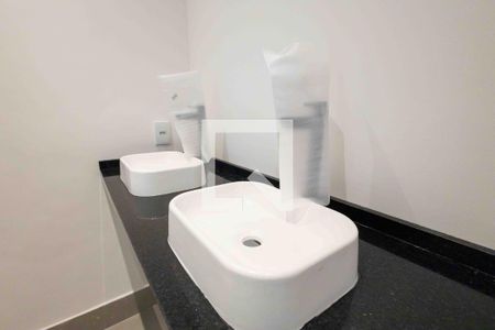 Casa de condomínio à venda com 260m², 3 quartos e 3 vagasBanheiro da Suíte 1