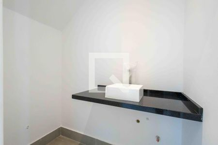 Casa de condomínio à venda com 260m², 3 quartos e 3 vagasLavabo