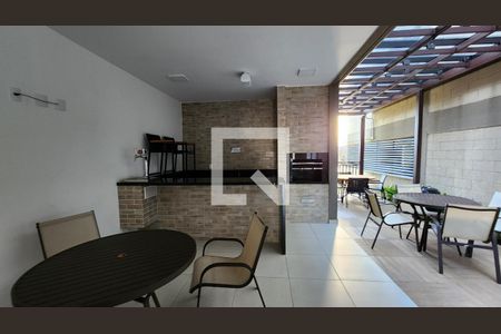 Apartamento à venda com 77m², 2 quartos e 1 vagaÁrea comum