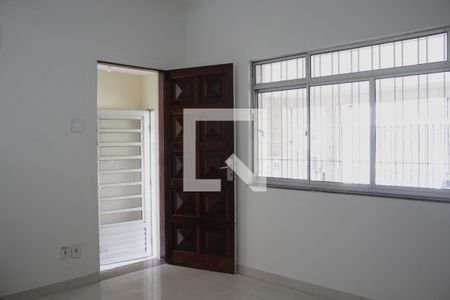 Sala de casa para alugar com 3 quartos, 95m² em Vila Invernada, São Paulo