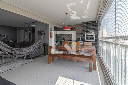 Apartamento à venda com 96m², 2 quartos e 2 vagassacada gourmet com churrasqueira_3
