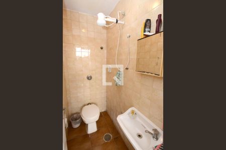 Casa à venda com 180m², 4 quartos e 2 vagasBanheiro de serviço