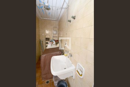 Casa à venda com 180m², 4 quartos e 2 vagasÁrea de Serviço