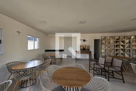 Apartamento para alugar com 57m², 2 quartos e 1 vaga Apartamento para alugar com 57m², 2 quartos e 1 vagaÁrea comum - Salão de festas