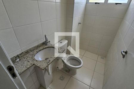 Apartamento para alugar com 57m², 2 quartos e 1 vaga Apartamento para alugar com 57m², 2 quartos e 1 vagaBanheiro da Suíte