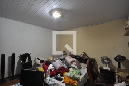 Quarto 2 de casa à venda com 3 quartos, 250m² em Vila Nivi, São Paulo