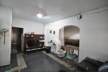 Sala de casa à venda com 3 quartos, 250m² em Vila Nivi, São Paulo