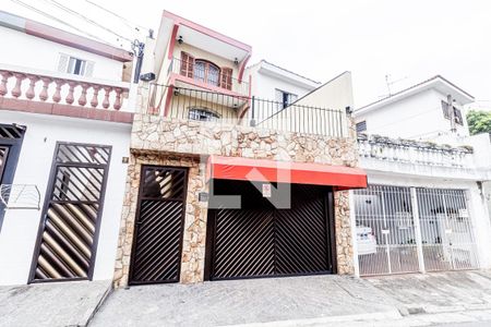 Casa à venda com 272m², 3 quartos e 2 vagasFachada