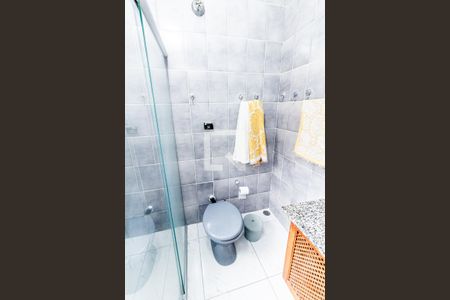 Casa à venda com 272m², 3 quartos e 2 vagasBanheiro 3