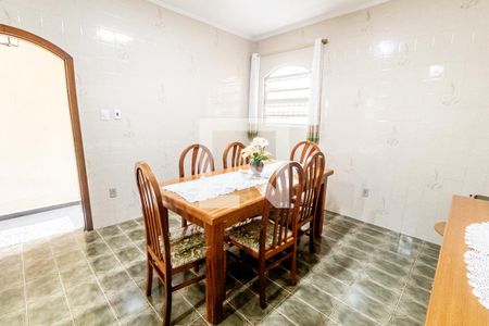 Casa à venda com 272m², 3 quartos e 2 vagasCozinha