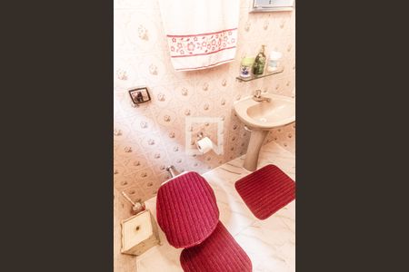 Casa à venda com 272m², 3 quartos e 2 vagasBanheiro 1