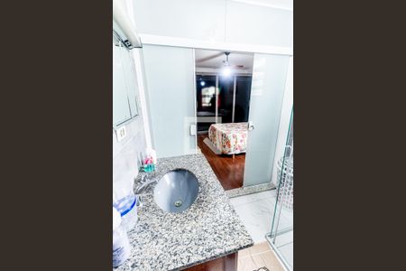 Casa à venda com 272m², 3 quartos e 2 vagasBanheiro 3