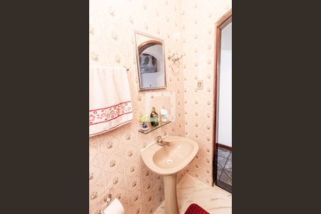 Casa à venda com 272m², 3 quartos e 2 vagasBanheiro 1