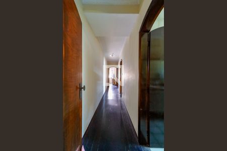 Corredor Quartos de casa à venda com 3 quartos, 209m² em Vila Germinal, São Paulo