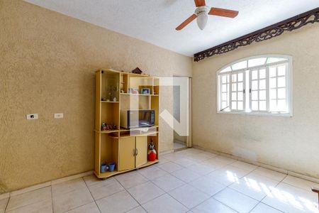 Casa à venda com 209m², 3 quartos e 3 vagas Casa à venda com 209m², 3 quartos e 3 vagasSala Edícula