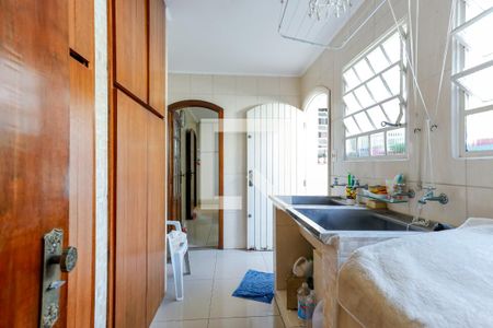 Casa à venda com 209m², 3 quartos e 3 vagas Casa à venda com 209m², 3 quartos e 3 vagasÁrea de Serviço