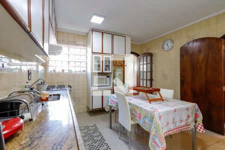 Casa à venda com 209m², 3 quartos e 3 vagas Casa à venda com 209m², 3 quartos e 3 vagasCozinha