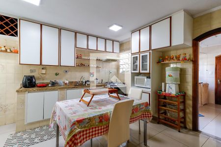 Casa à venda com 209m², 3 quartos e 3 vagas Casa à venda com 209m², 3 quartos e 3 vagasCozinha