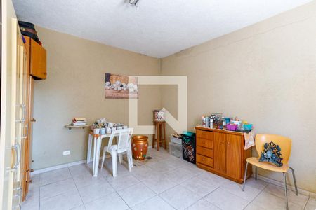 Casa à venda com 209m², 3 quartos e 3 vagas Casa à venda com 209m², 3 quartos e 3 vagasQuarto Edícula