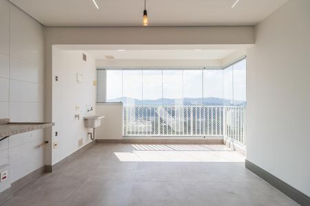 Sala/Cozinha de apartamento para alugar com 2 quartos, 60m² em Alphaville Empresarial, Barueri