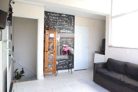 Apartamento à venda com 90m², 2 quartos e 1 vaga Apartamento à venda com 90m², 2 quartos e 1 vagaCobertura