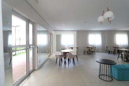 Apartamento para alugar com 40m², 2 quartos e sem vagaÁrea comum - Salão de Festas