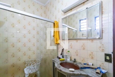 Casa à venda com 360m², 3 quartos e 2 vagas Casa à venda com 360m², 3 quartos e 2 vagasBanheiro social