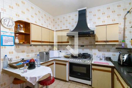 Casa à venda com 360m², 3 quartos e 2 vagas Casa à venda com 360m², 3 quartos e 2 vagasCozinha