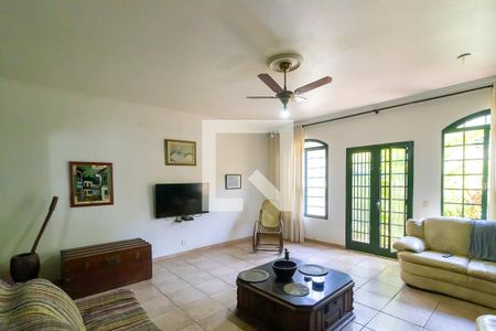 Sala de casa à venda com 3 quartos, 360m² em Parque São Quirino, Campinas