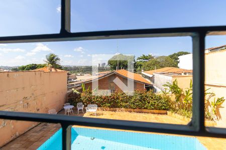 Casa à venda com 360m², 3 quartos e 2 vagas Casa à venda com 360m², 3 quartos e 2 vagasVista do quarto 2