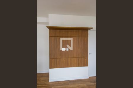 Detalhe Sala de apartamento para alugar com 1 quarto, 47m² em Alphaville Empresarial, Barueri