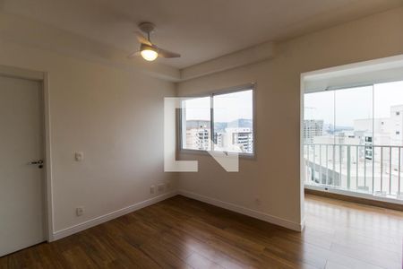 Sala de apartamento para alugar com 1 quarto, 47m² em Alphaville Empresarial, Barueri