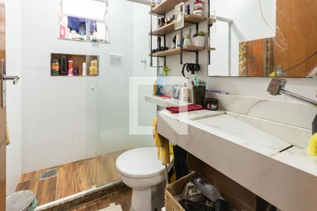 Casa à venda com 240m², 5 quartos e sem vagaBanheiro 2  (segundo andar)