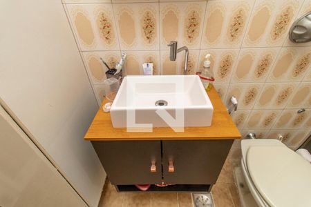 Apartamento à venda com 86m², 2 quartos e 1 vaga Apartamento à venda com 86m², 2 quartos e 1 vagaDetalhe do Banheiro Social