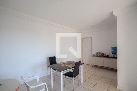 Sala de apartamento à venda com 3 quartos, 94m² em Vila Cloris, Belo Horizonte