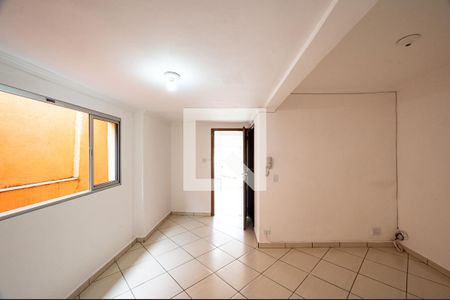 Sala de casa à venda com 2 quartos, 85m² em Vila do Encontro, São Paulo