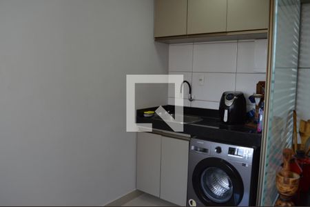 Apartamento à venda com 68m², 2 quartos e 1 vagaÁrea de Serviço