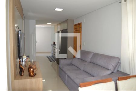 Sala de apartamento para alugar com 2 quartos, 68m² em Parque Maracana, Contagem