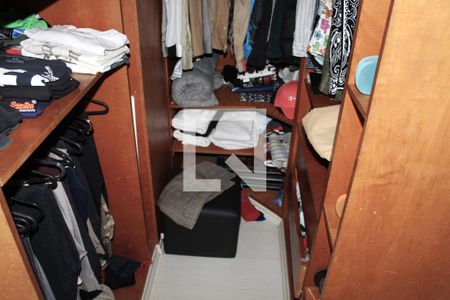 Apartamento à venda com 90m², 2 quartos e 2 vagasCloset da suíte