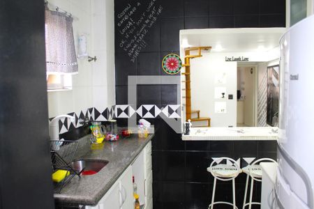 Apartamento à venda com 90m², 2 quartos e 2 vagasCozinha