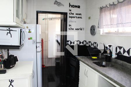 Apartamento à venda com 90m², 2 quartos e 2 vagasCozinha