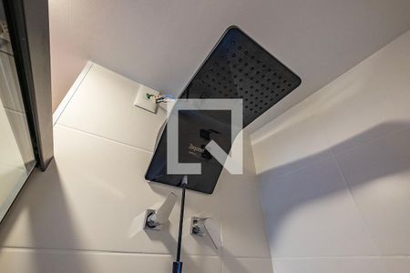 Banheiro de kitnet/studio para alugar com 1 quarto, 23m² em Jardim Paulistano, São Paulo