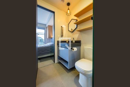 Banheiro de kitnet/studio para alugar com 1 quarto, 23m² em Jardim Paulistano, São Paulo